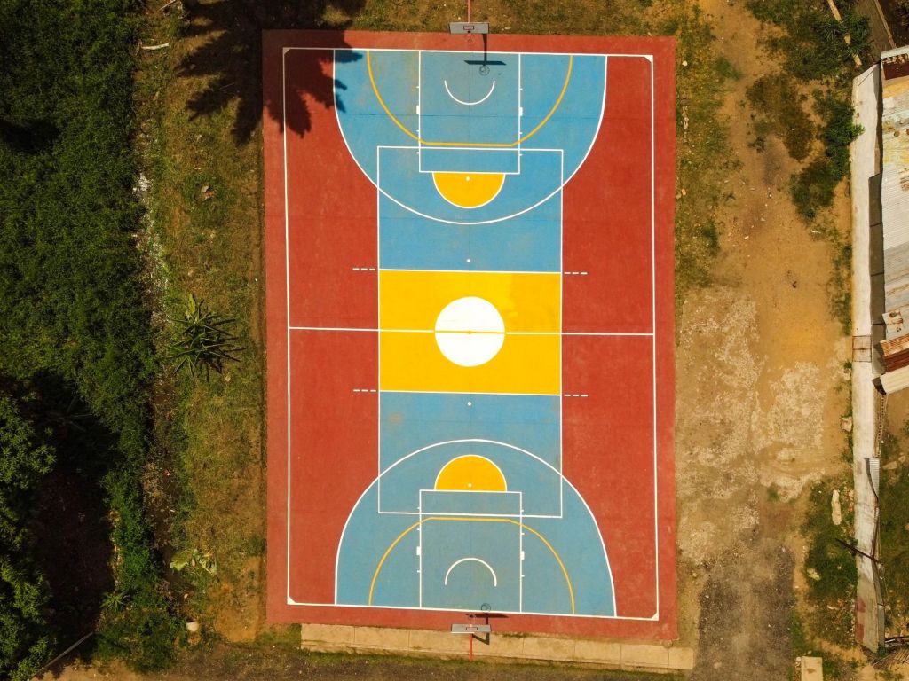 Entregan tres canchas renovadas en&nbsp;Barcelona