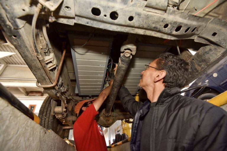 Mecánico muere aplastado por vehículo que reparaba en&nbsp;Trujillo
