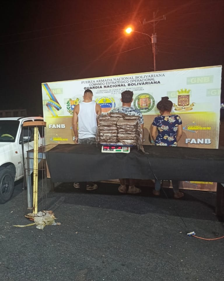 Tres personas detenidas por transportar más de 30 kilos de droga en&nbsp;Portuguesa