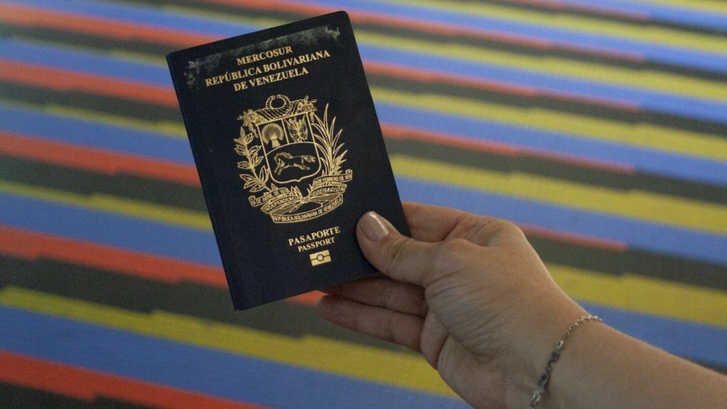 Cómo obtener tu pasaporte venezolano: costos y&nbsp;requisitos