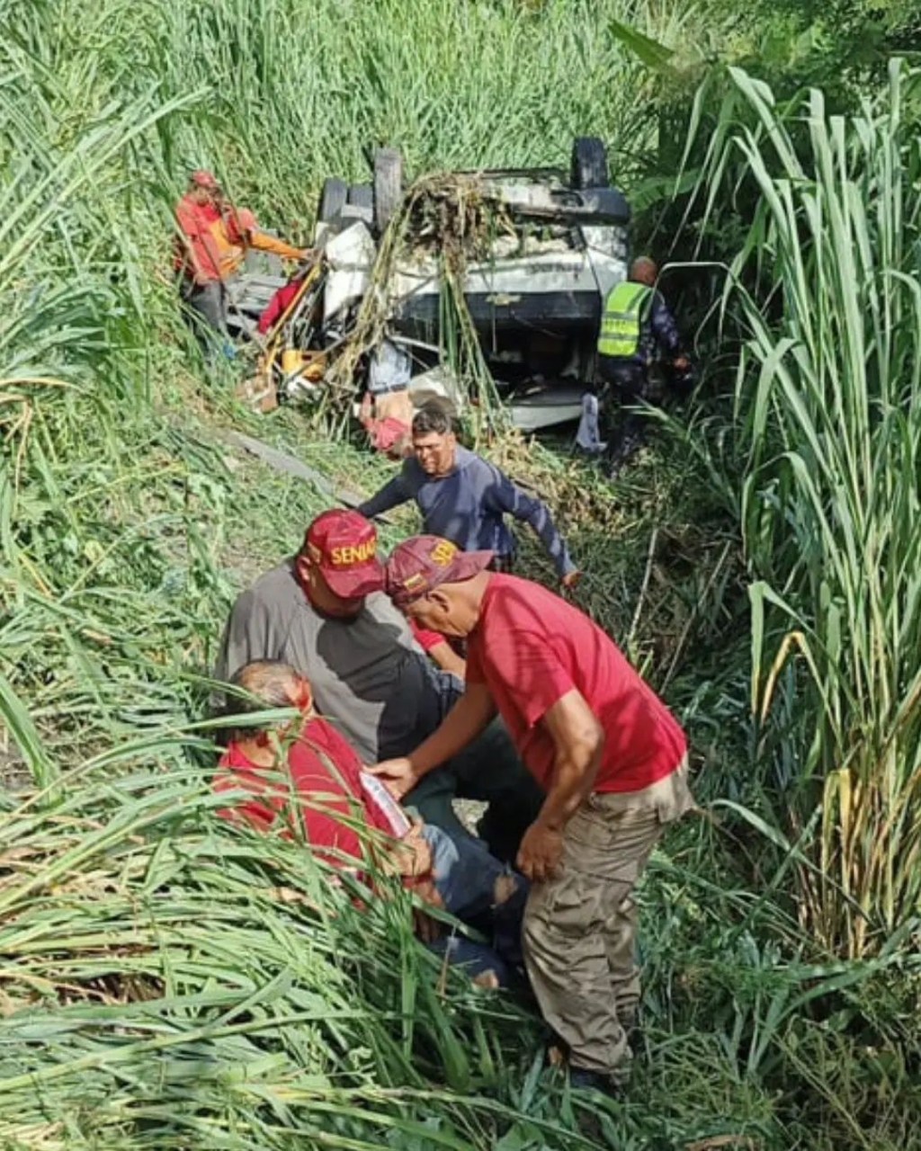 Trágico accidente en la Autopista Regional del Centro deja tres muertos y varios&nbsp;heridos