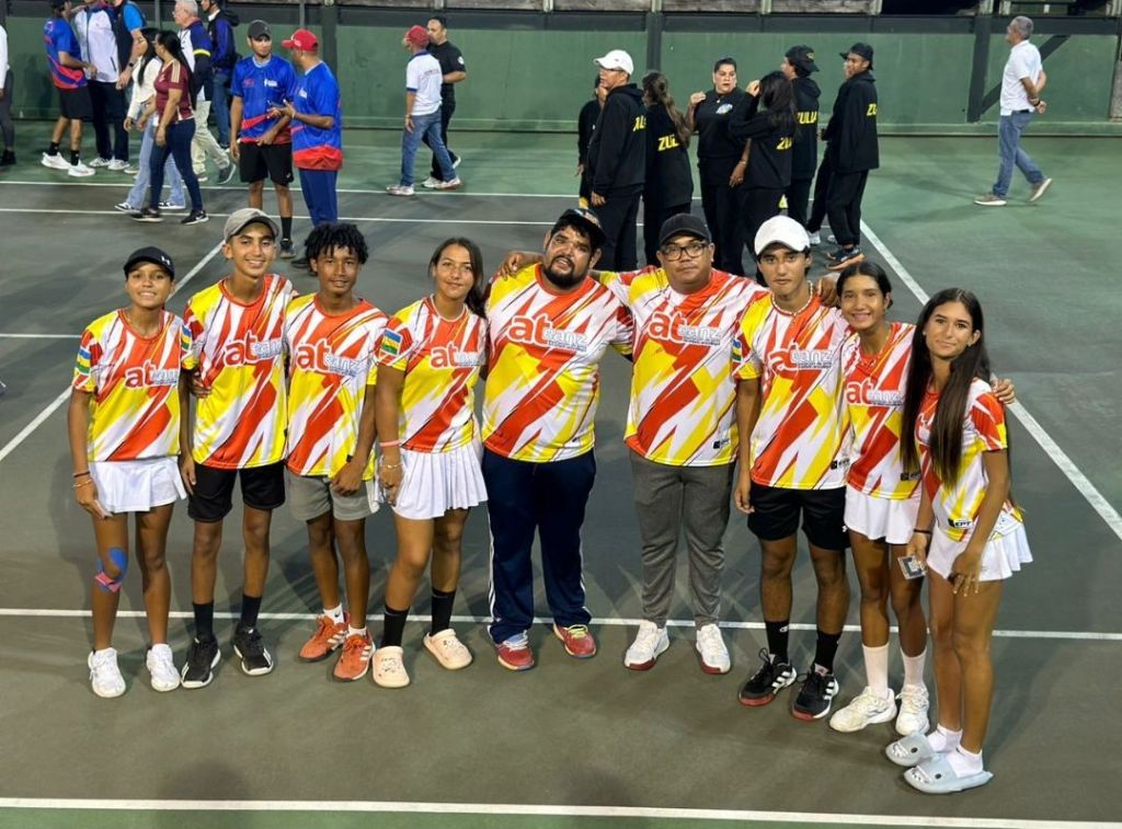 ¡Anzoátegui celebra! La selección de Tenis clasifica a los Juegos Nacionales Juveniles&nbsp;2024