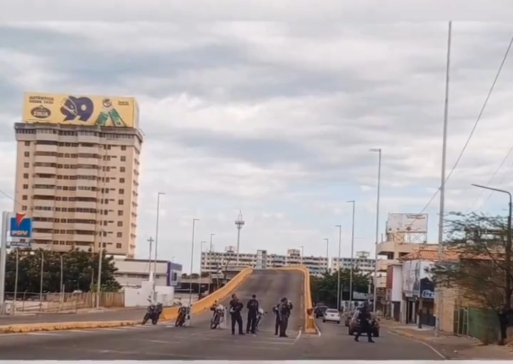 Un piquete de la GNB mantiene cerrado el paso hacia Casco Central de&nbsp;Maracaibo