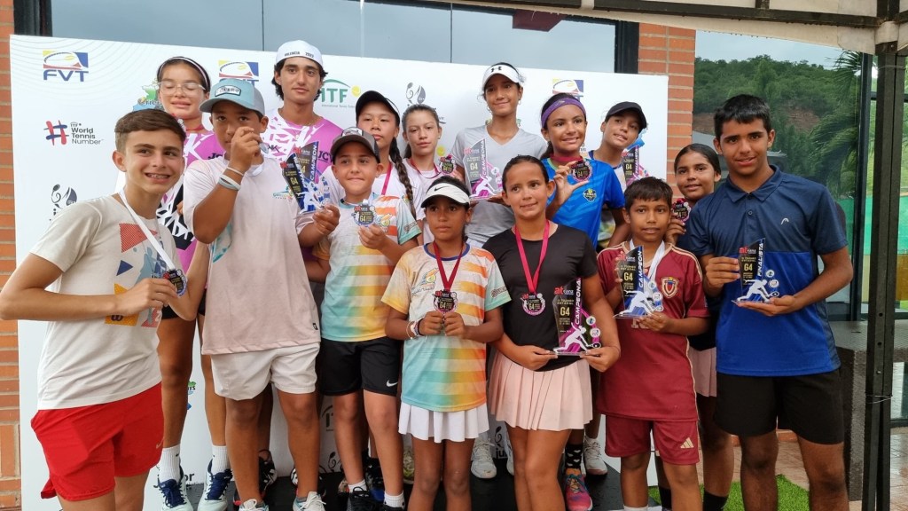 En Anzoátegui se realizó III Torneo de Tenis G4 estadal 12-16&nbsp;años