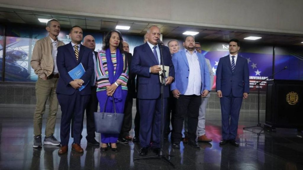 Diosdado Cabello desde el TSJ: «Hemos entregado todos los documentos que ha solicitado la Sala&nbsp;Electoral»