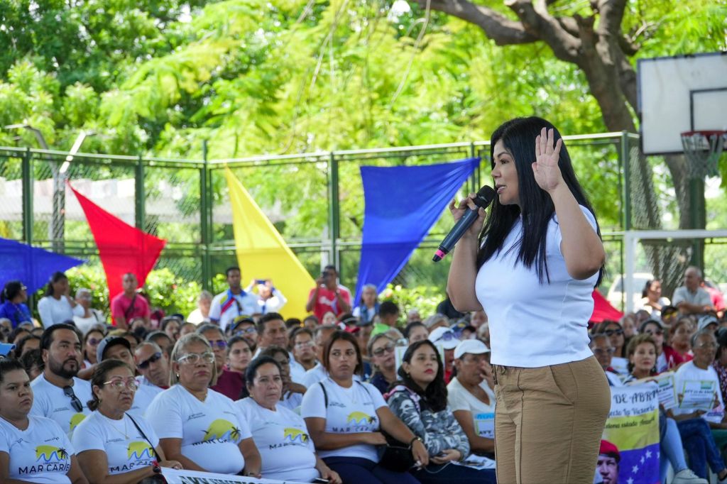 El municipio Simón Bolívar alcanzó el 85% de la meta de entrega de títulos de&nbsp;tierra