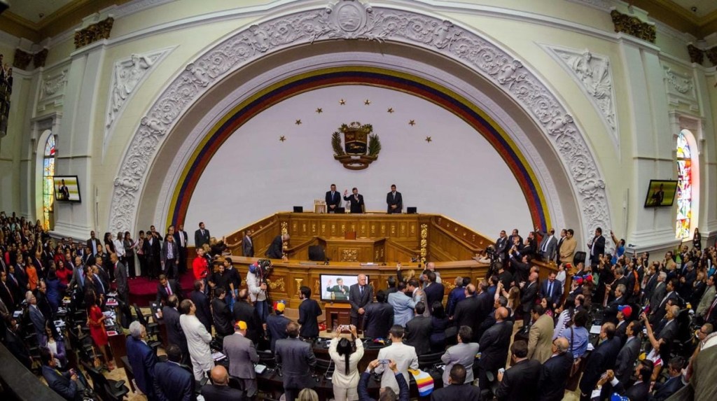 Diputados de la Asamblea Nacional preparan una ley para regular las redes sociales en el&nbsp;país&nbsp;
