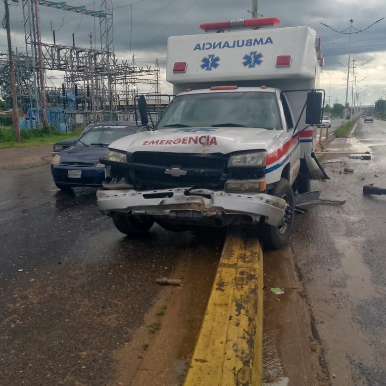 Vehículo colisiona contra ambulancia en&nbsp;Anaco