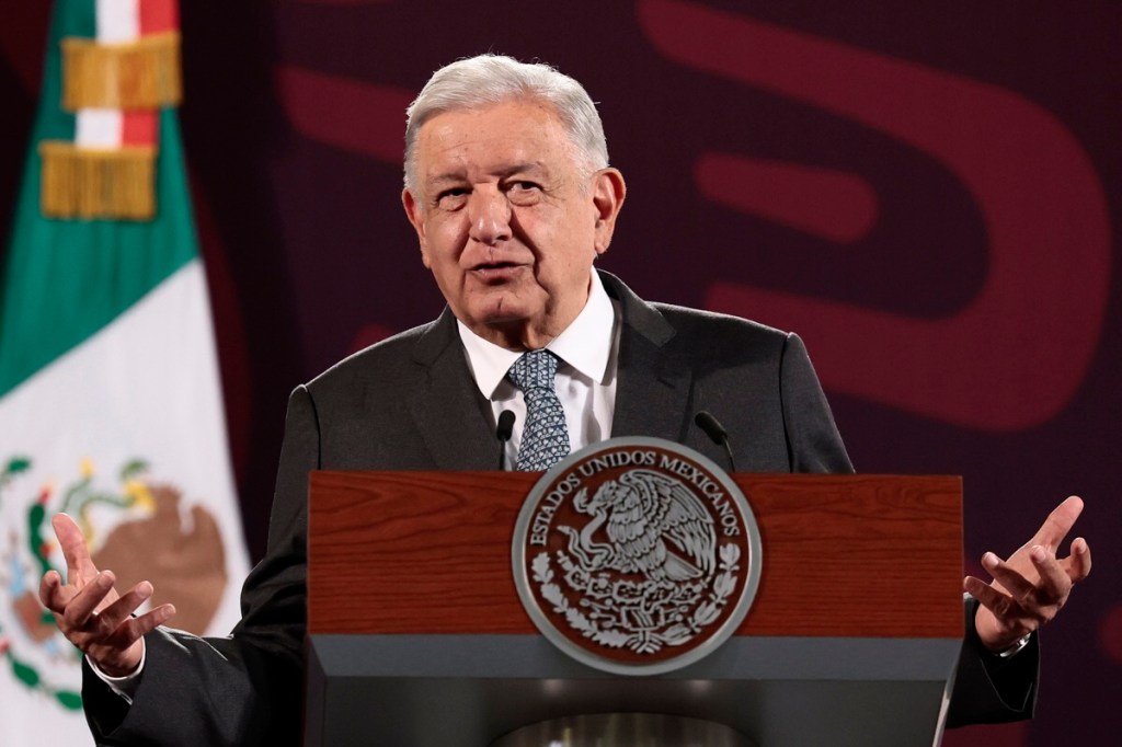 López Obrador critica reconocimiento de EE UU a Edmundo&nbsp;González