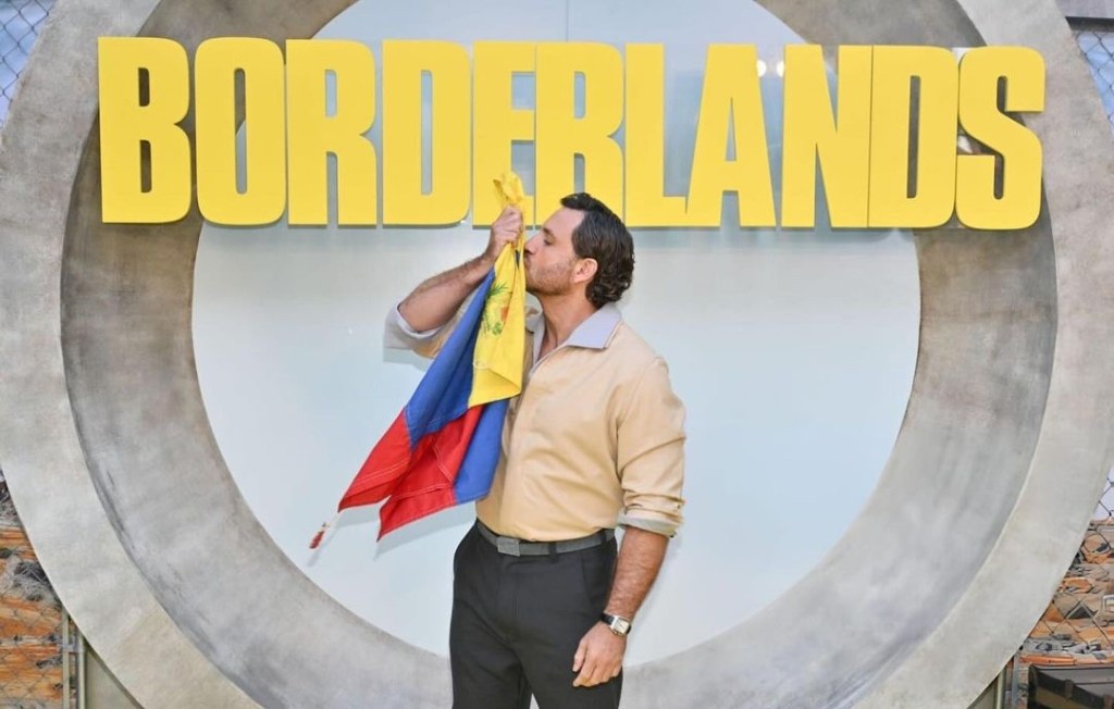 Édgard Ramírez llevó con consigo la bandera de Venezuela en el estreno de Borderlands&nbsp;