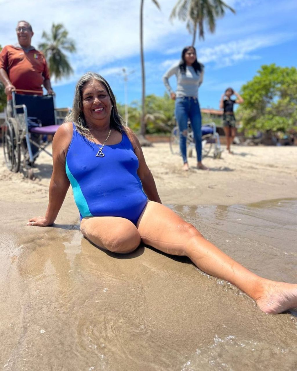 Alcaldía de Barcelona ofreció un día de diversión en la playa a personas con&nbsp;discapacidad