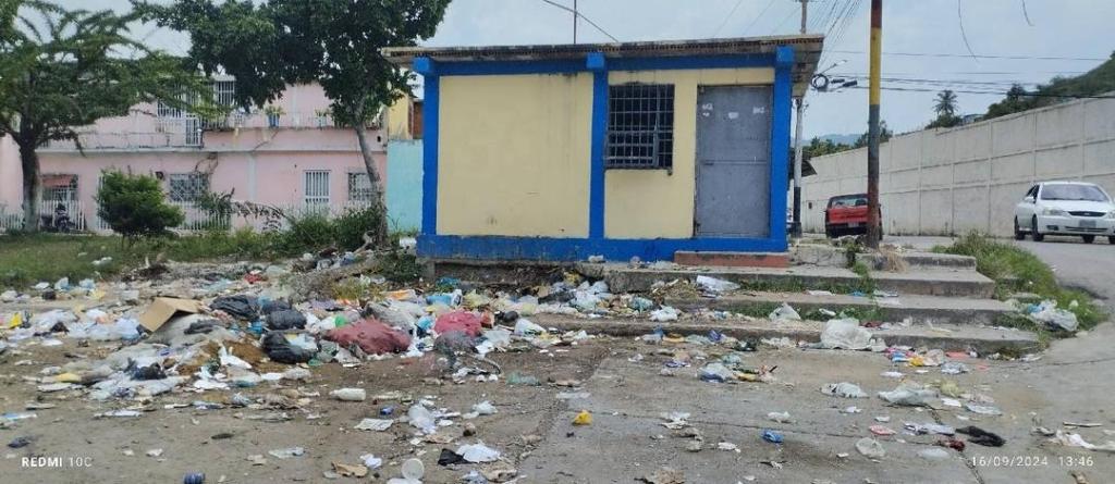 En Chuparin denuncian: Casilla policial está convertida en  «botadero» de&nbsp;basura