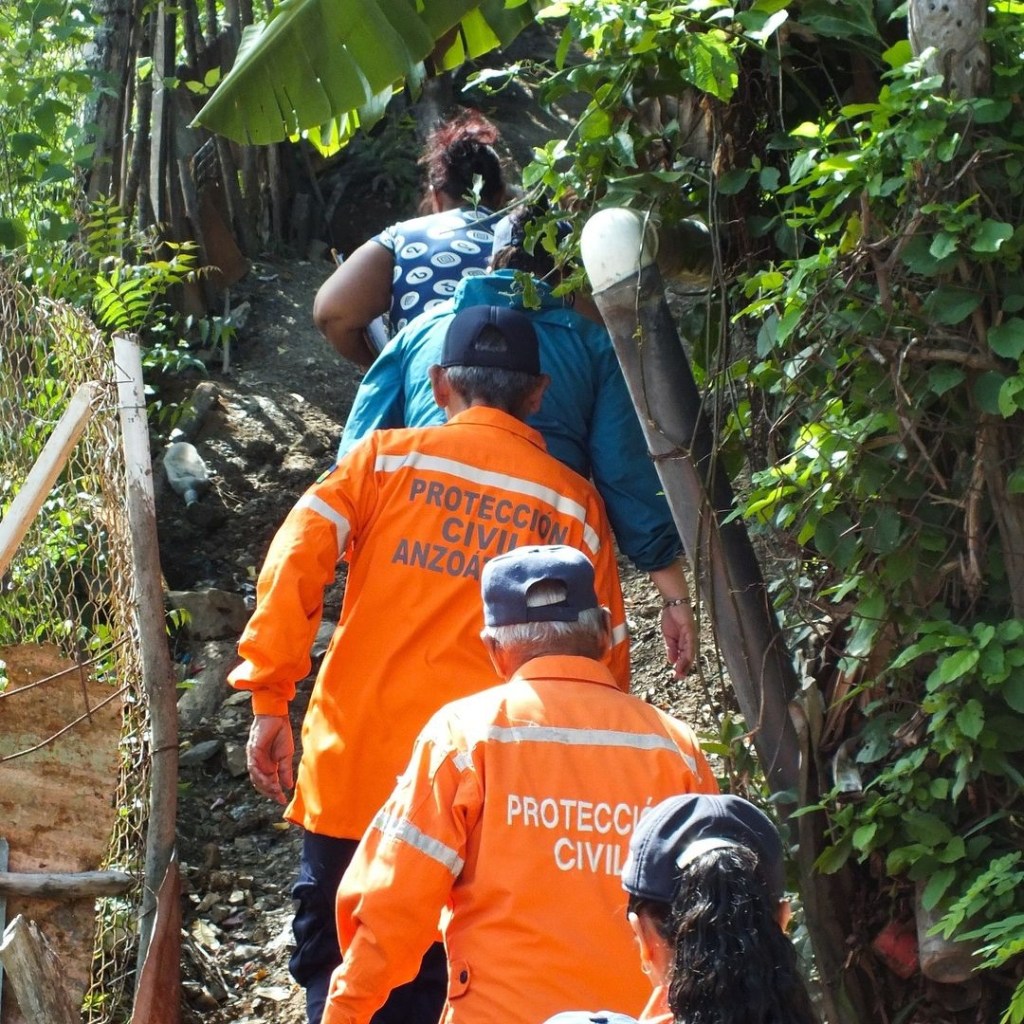 Viviendas del municipio Simón Bolívar presentan daños estructurales por filtraciones de&nbsp;tubería