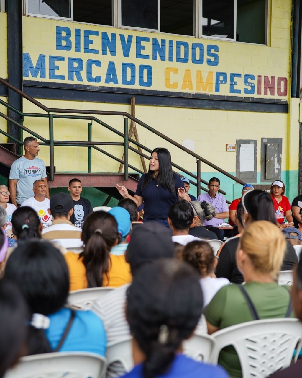 Familias de Barcelona recibieron más de 900 láminas para&nbsp;techo&nbsp;