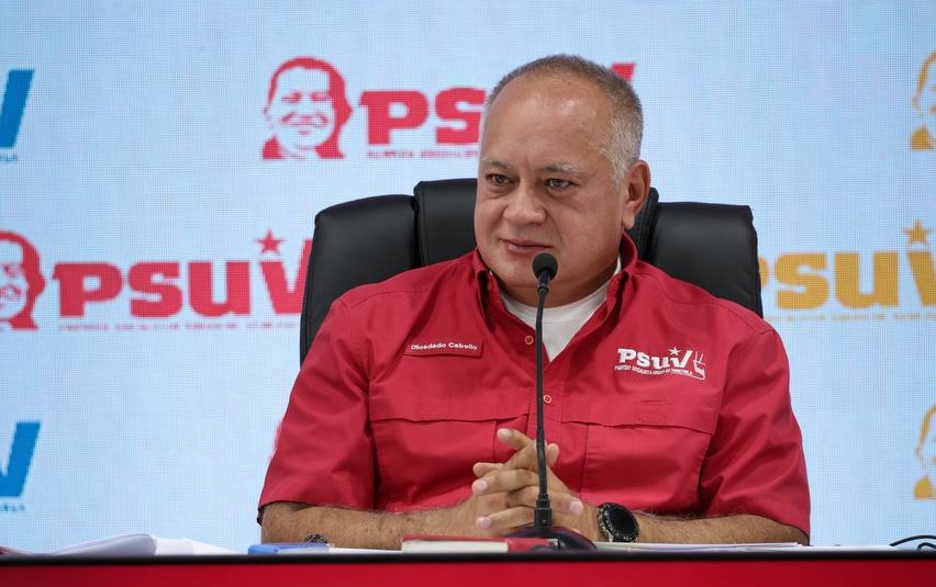 Cabello: Edmundo González huyó de María&nbsp;Corina