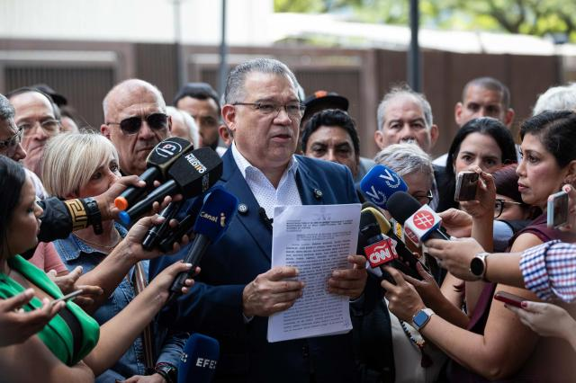 Márquez introdujo recurso de revisión de los resultados electorales&nbsp;ante el&nbsp;TSJ