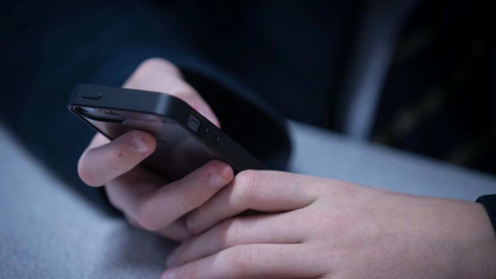 La pornografía podría normalizar las conductas sexuales violentas en niños y adolescentes&nbsp;