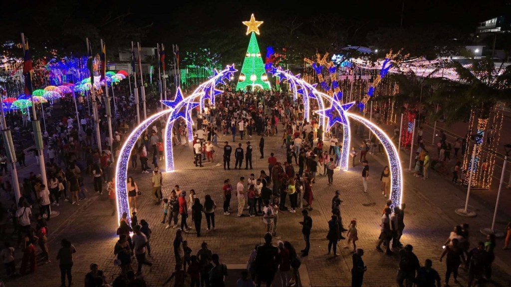 Gobierno nacional, regionales y municipales “encendieron la navidad” el 1 de&nbsp;octubre&nbsp;