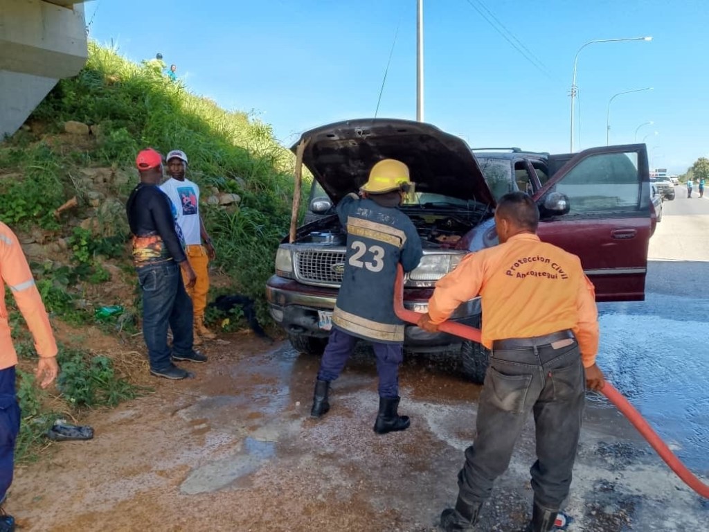 Se registró un incendio vehicular en la carretera&nbsp;nacional&nbsp;