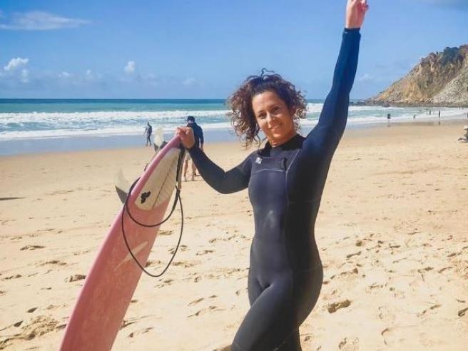 Murió famosa surfista italiana tras ser atacada por un pez aguja en&nbsp;Indonesia