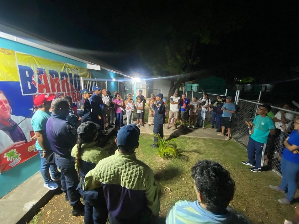 Bomberos educan a vecinos de Los Cocalitos sobre prevención de fugas de&nbsp;gas&nbsp;