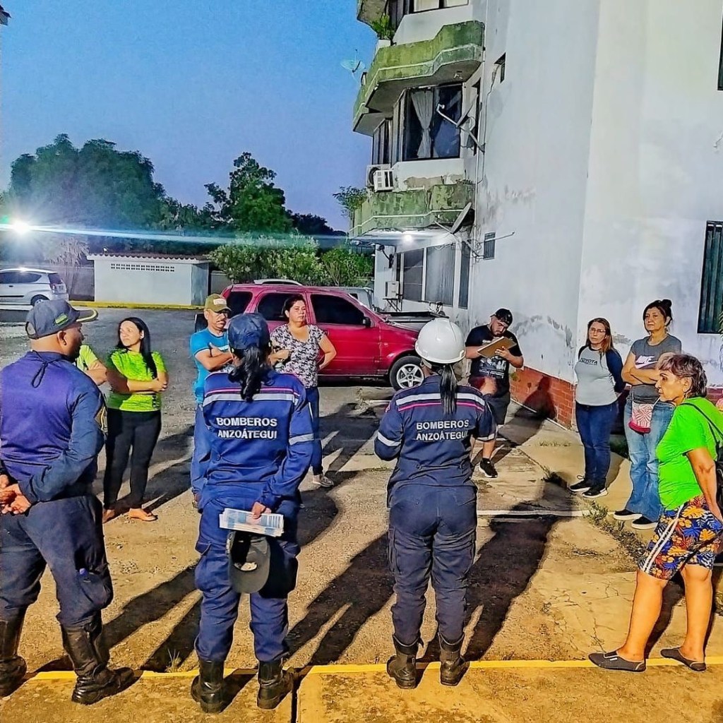 Bomberos promueven la prevención de fugas de gas en el municipio&nbsp;Urbaneja&nbsp;
