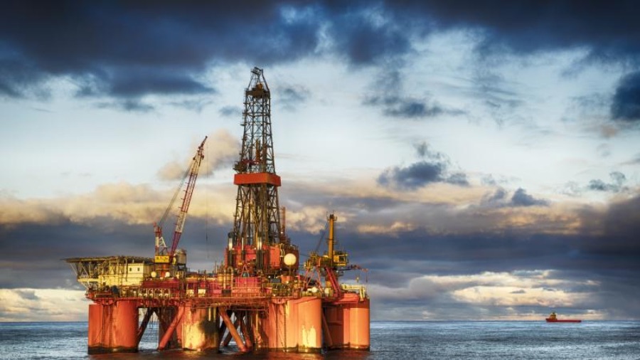 Paralizan un cuarto de la producción petrolífera de EE. UU. en el golfo de México por paso de huracán&nbsp;Rafael