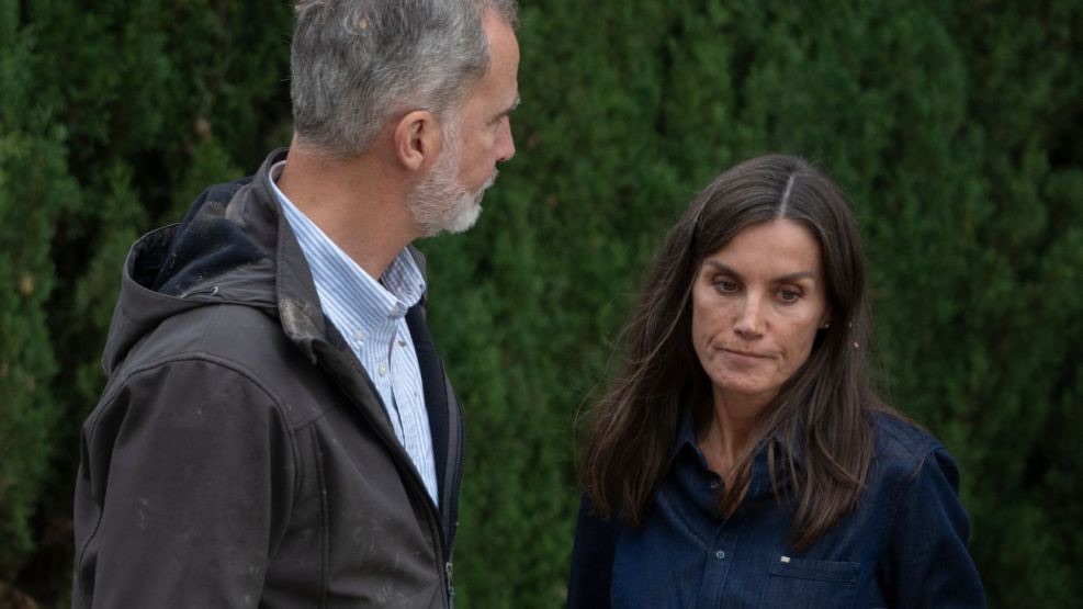 Los reyes de España volverán a Valencia tras una tensa primera visita ...