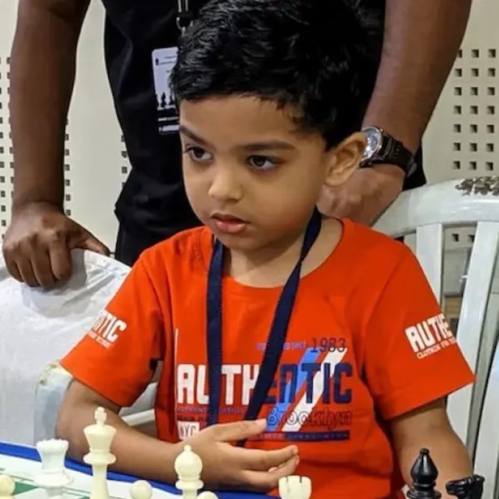 Un niño de tres años se convierte en el ajedrecista más joven en el ranking mundial de la&nbsp;FIDE