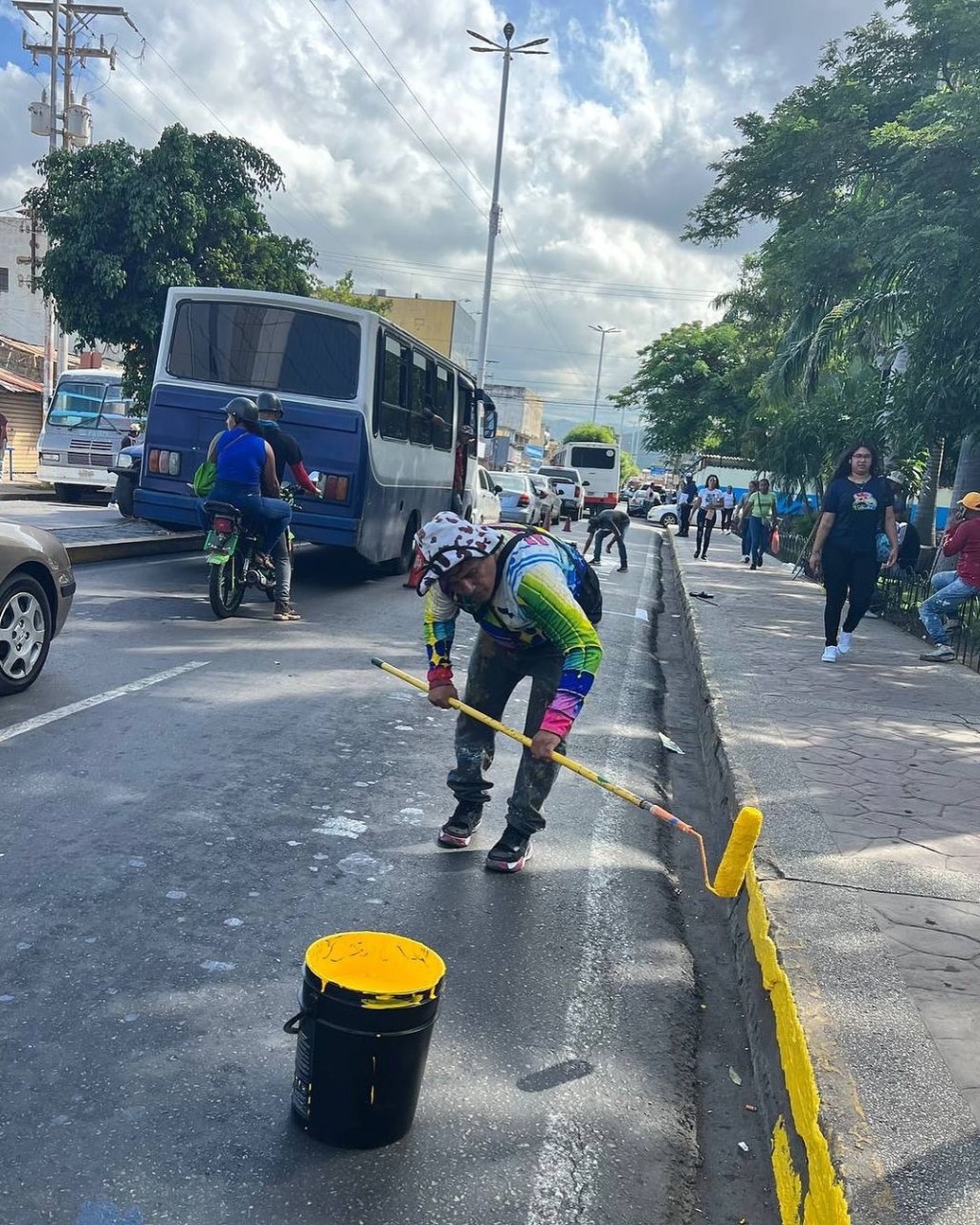 Realizan mantenimiento en las paradas más transitadas del municipio Simón&nbsp;Bolívar