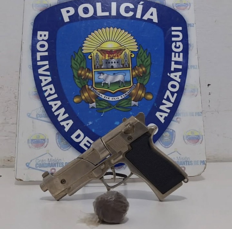 Detenido adolescente con presunta droga y arma de fuego en El&nbsp;Tigre