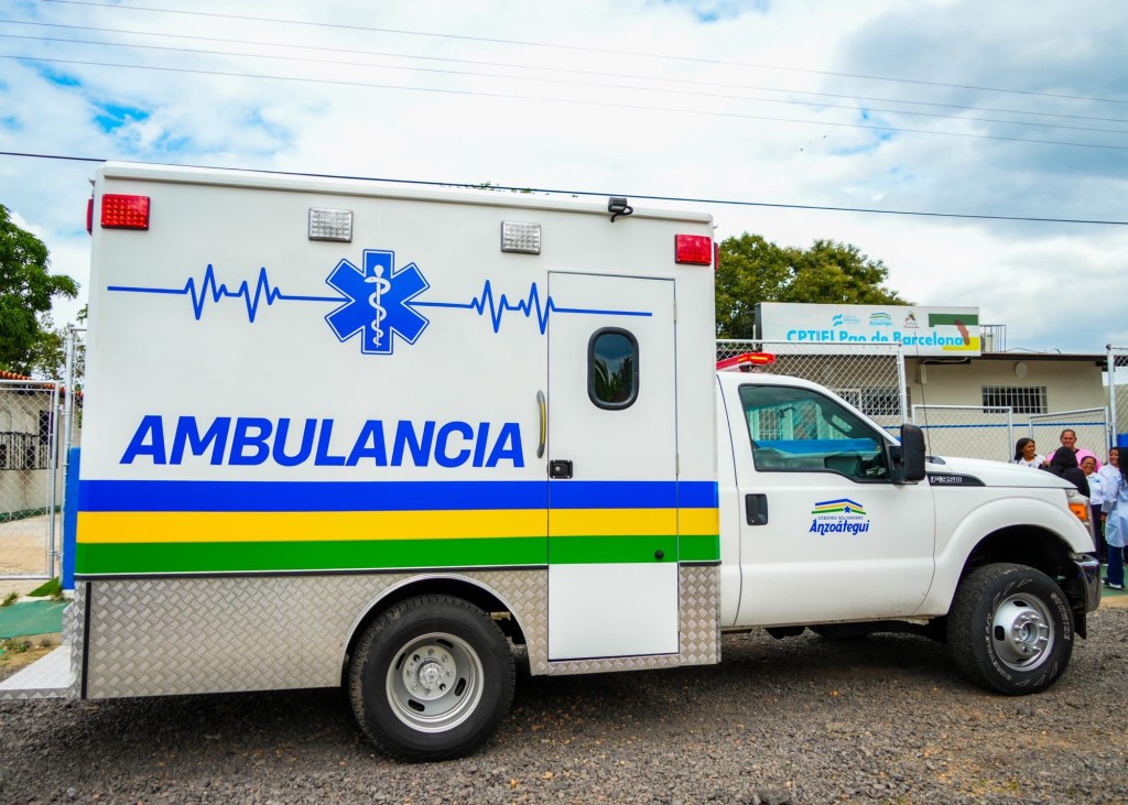 Entregan ambulancia  en Consultorio Tipo II de El Pao, municipio&nbsp;Miranda