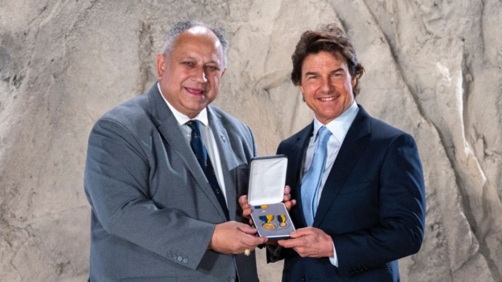 Tom Cruise recibió el máximo honor civil de la marina de&nbsp;EEUU