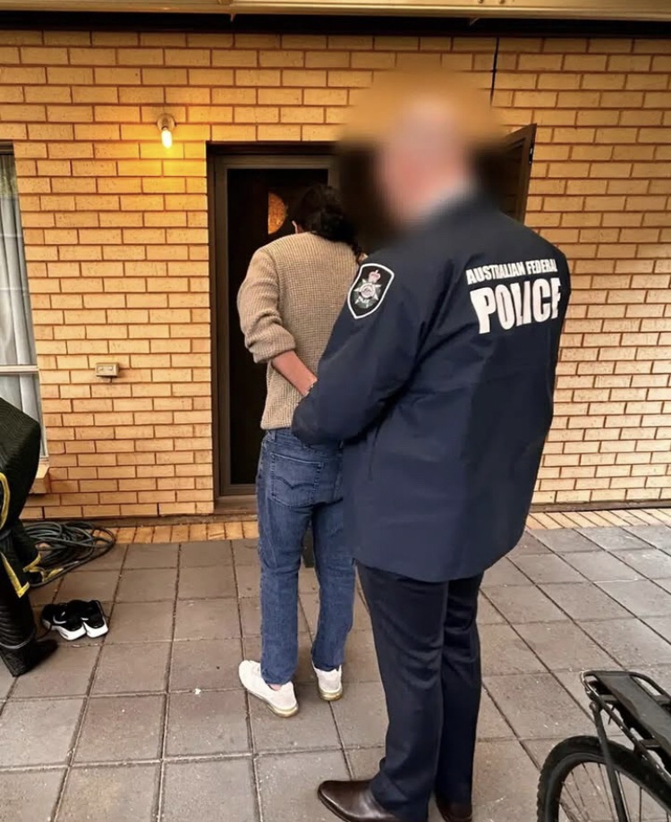 Acusan a ciudadana colombiana de someter a venezolanos a servidumbre forzada en&nbsp;Australia