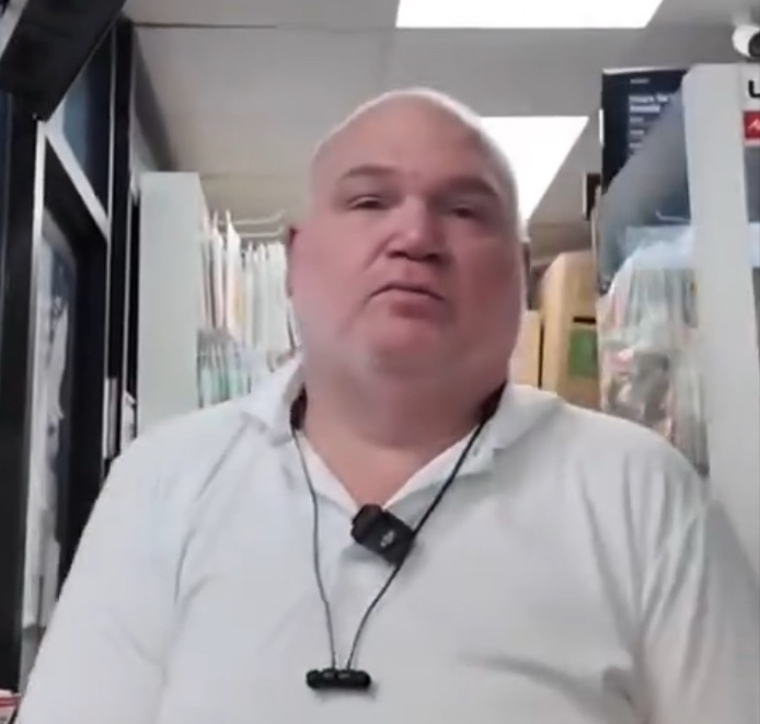 Dueño del local que Norkys Batista denunció por xenofobia, se&nbsp;defiende