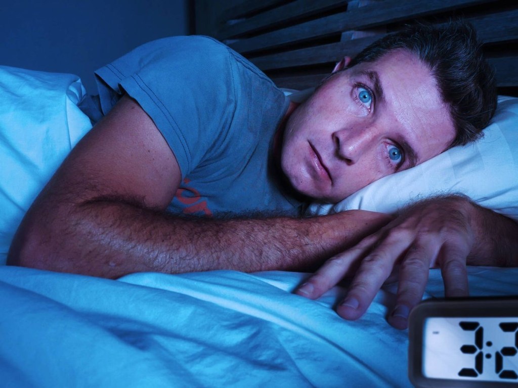 ¿Despierto en medio de la noche? Descubre cómo volver a&nbsp;dormir