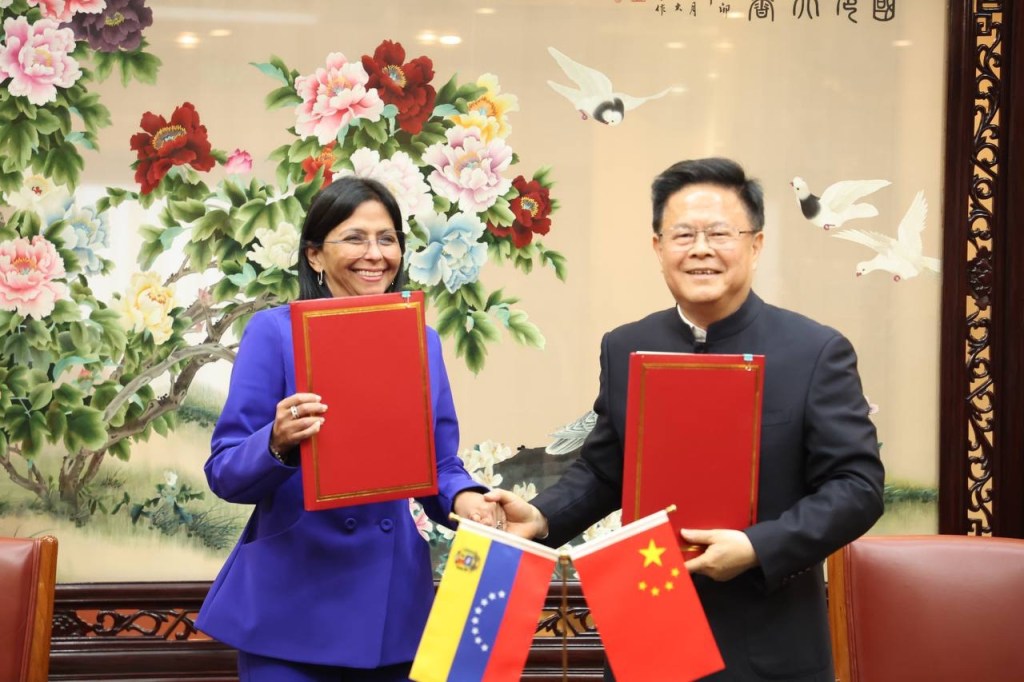 Venezuela y China firman nuevo acuerdo&nbsp;comercial&nbsp;
