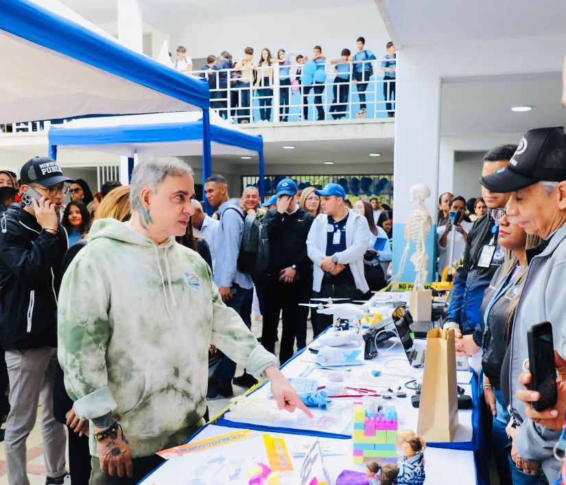 Fiscal General Tarek William Saab informó del exitoso plan contra el acoso escolar desde liceo de El&nbsp;Hatillo