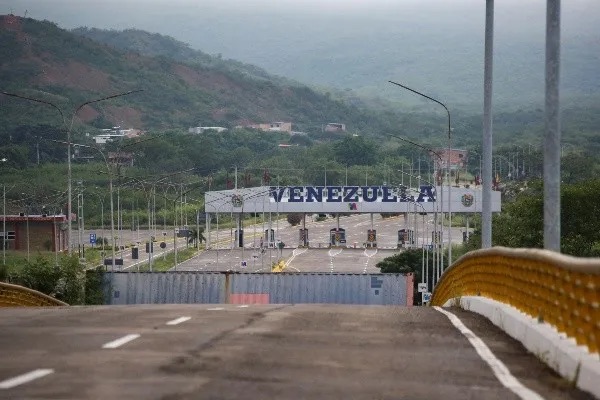 Reabren la frontera entre Colombia y Venezuela tras cierre de 72&nbsp;horas&nbsp;