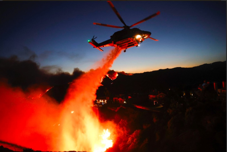 México enviará militares y un equipo de combatientes de incendios a Los&nbsp;Ángeles