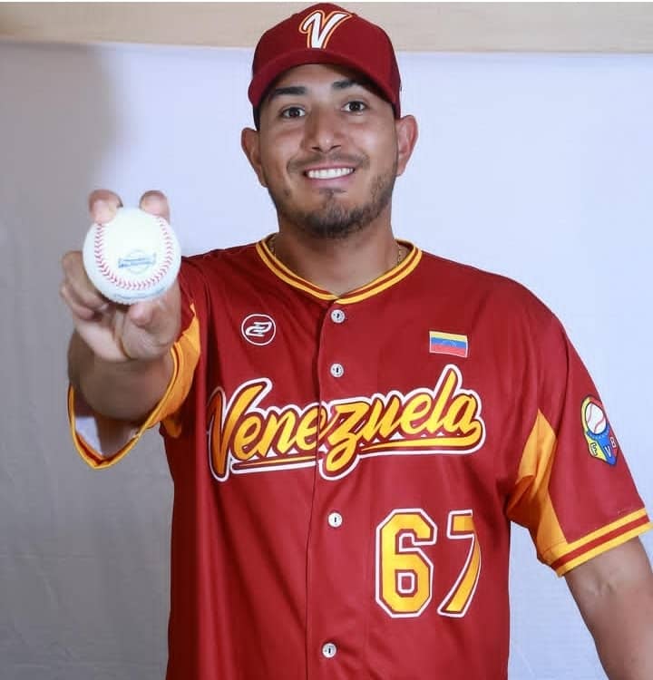 Pitcher venezolano donó transporte a delegación de béisbol menor de Anzoátegui para que pudieran asistir a&nbsp;campeonato