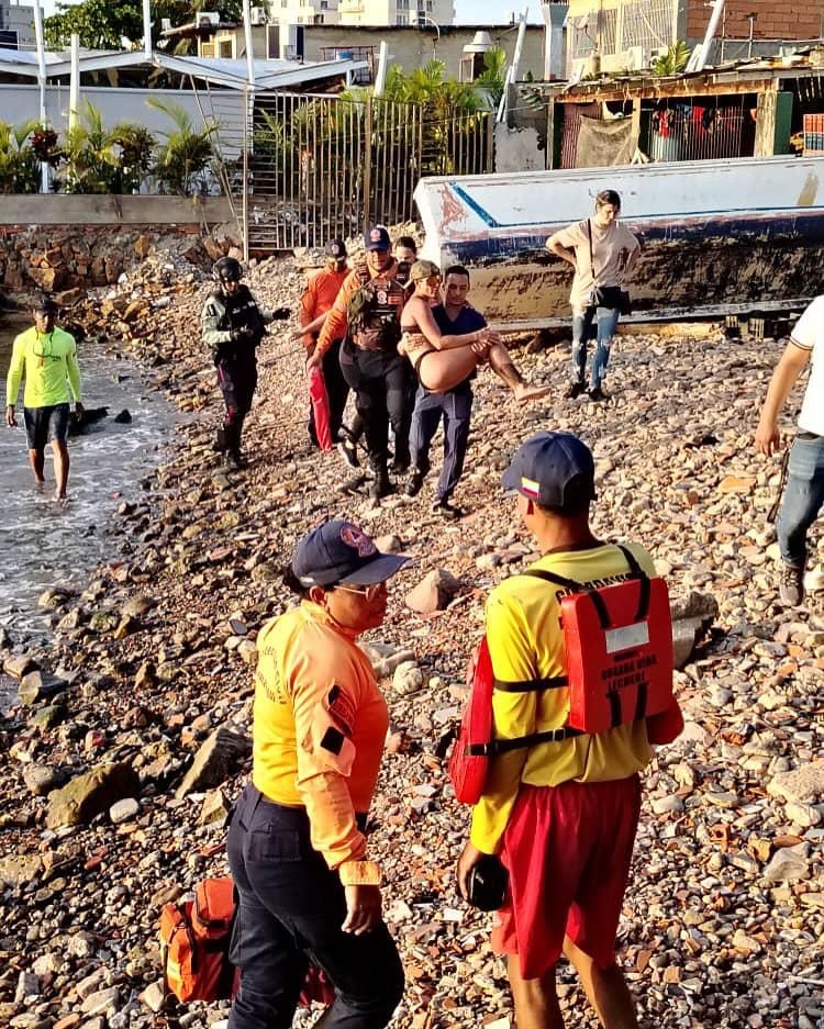 Rescataron a mujer extraviada mientras practicaba kayak en Playa&nbsp;Lido