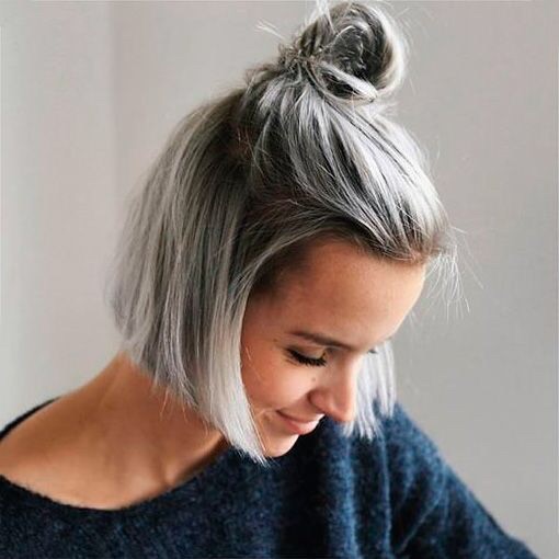 El cabello gris se impone como tendencia de moda en&nbsp;2025