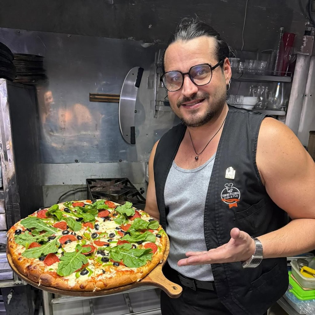 Arquitecto venezolano regresó al país sin plata, con una amasadora, un horno y la receta de pizzas de su «Nonna», así nació Tonino en&nbsp;Lechería
