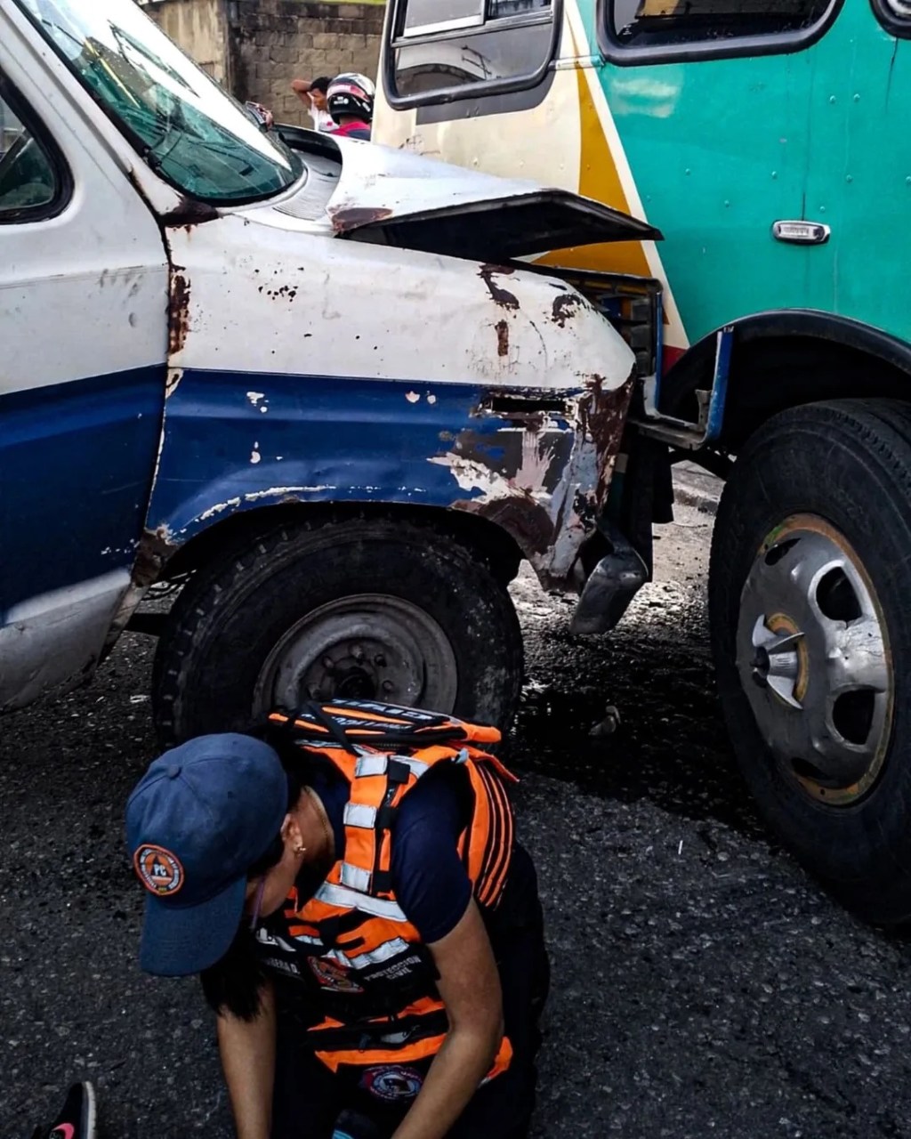 Tres lesionados tras colisión vehicular en la Vía Alterna de&nbsp;Barcelona