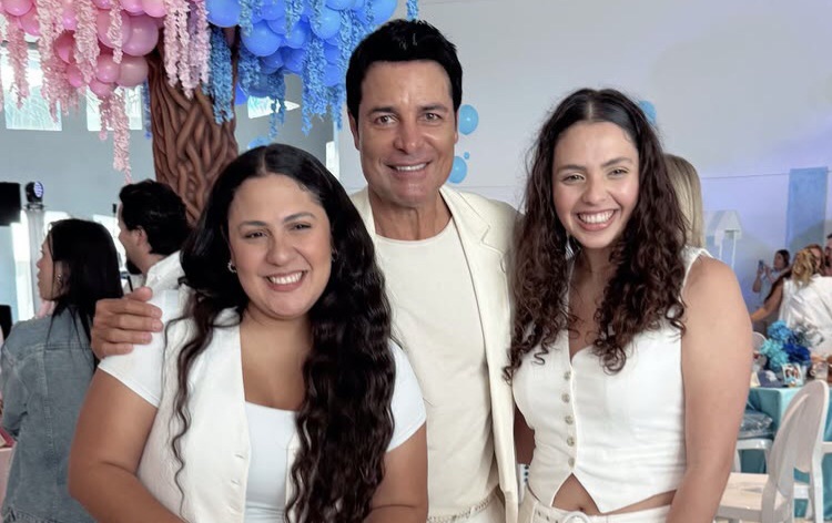 Hermanas venezolanas decoraron la revelación de sexo del bebé de Lele Pons y fueron elogiadas por&nbsp;Chayanne