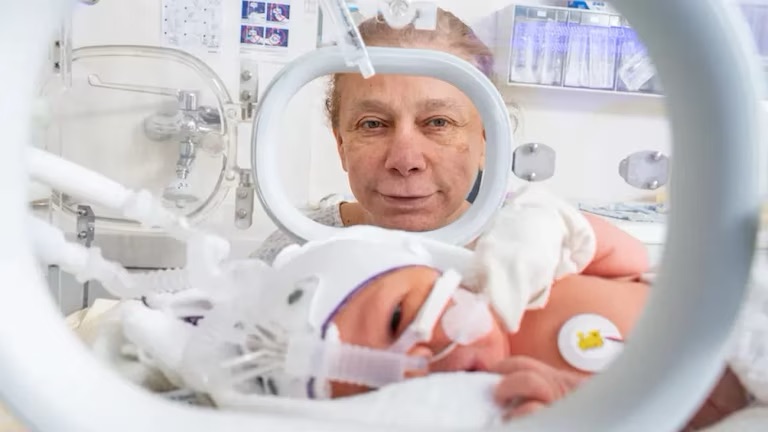 Sorprendente nacimiento en Berlín: Mujer de 66 años dio a luz a su décimo&nbsp;hijo