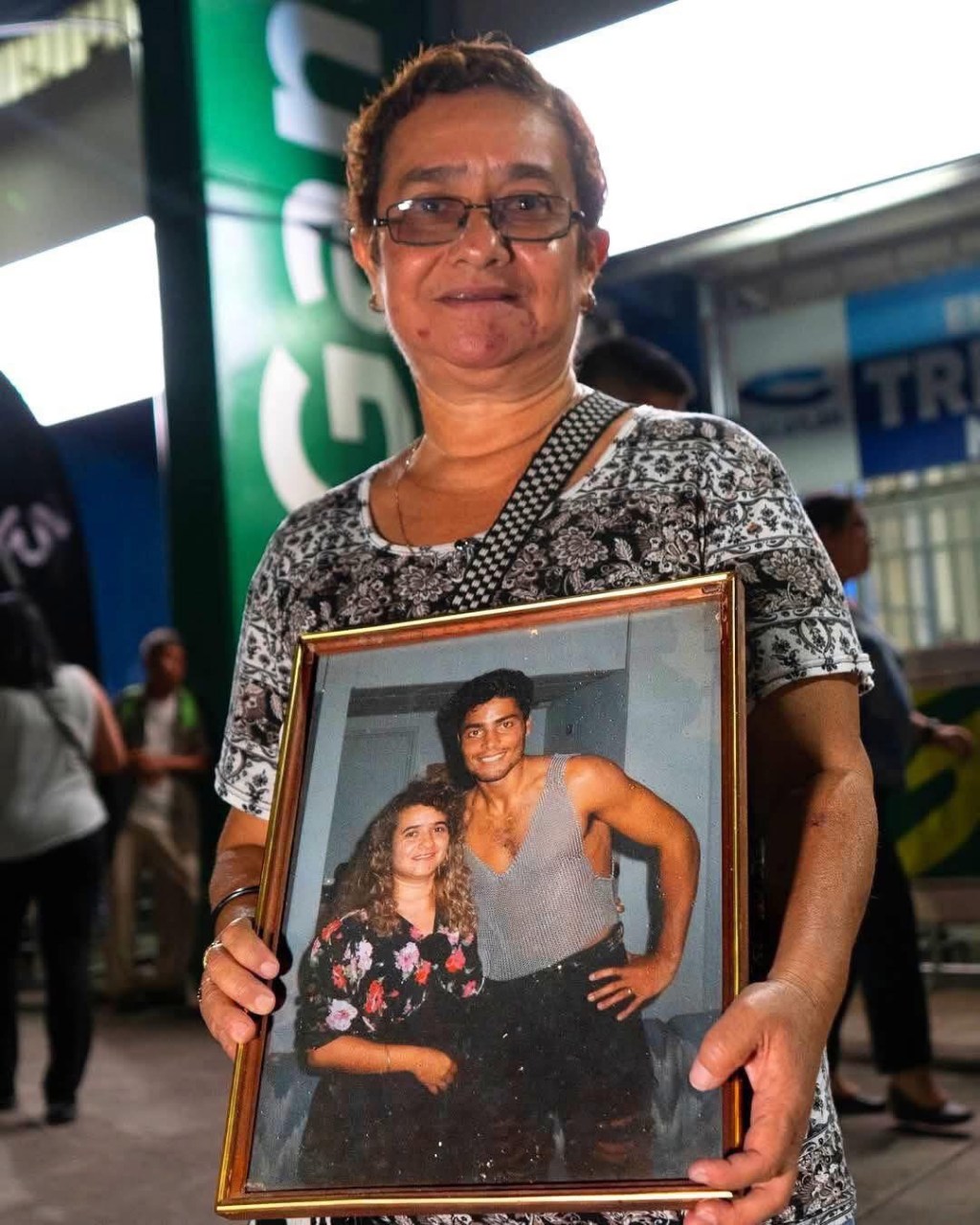 Mujer presumió foto de 1991 con Chayanne y se volvió&nbsp;viral