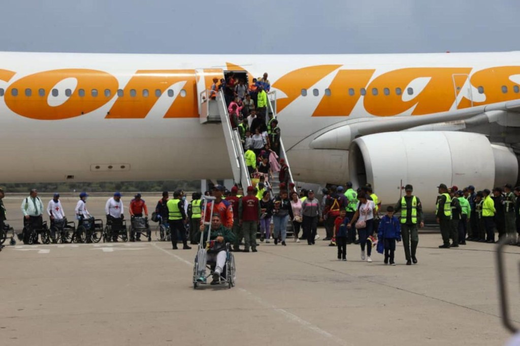Nuevo vuelo de repatriación llegó al país con 191 migrantes venezolanos&nbsp;