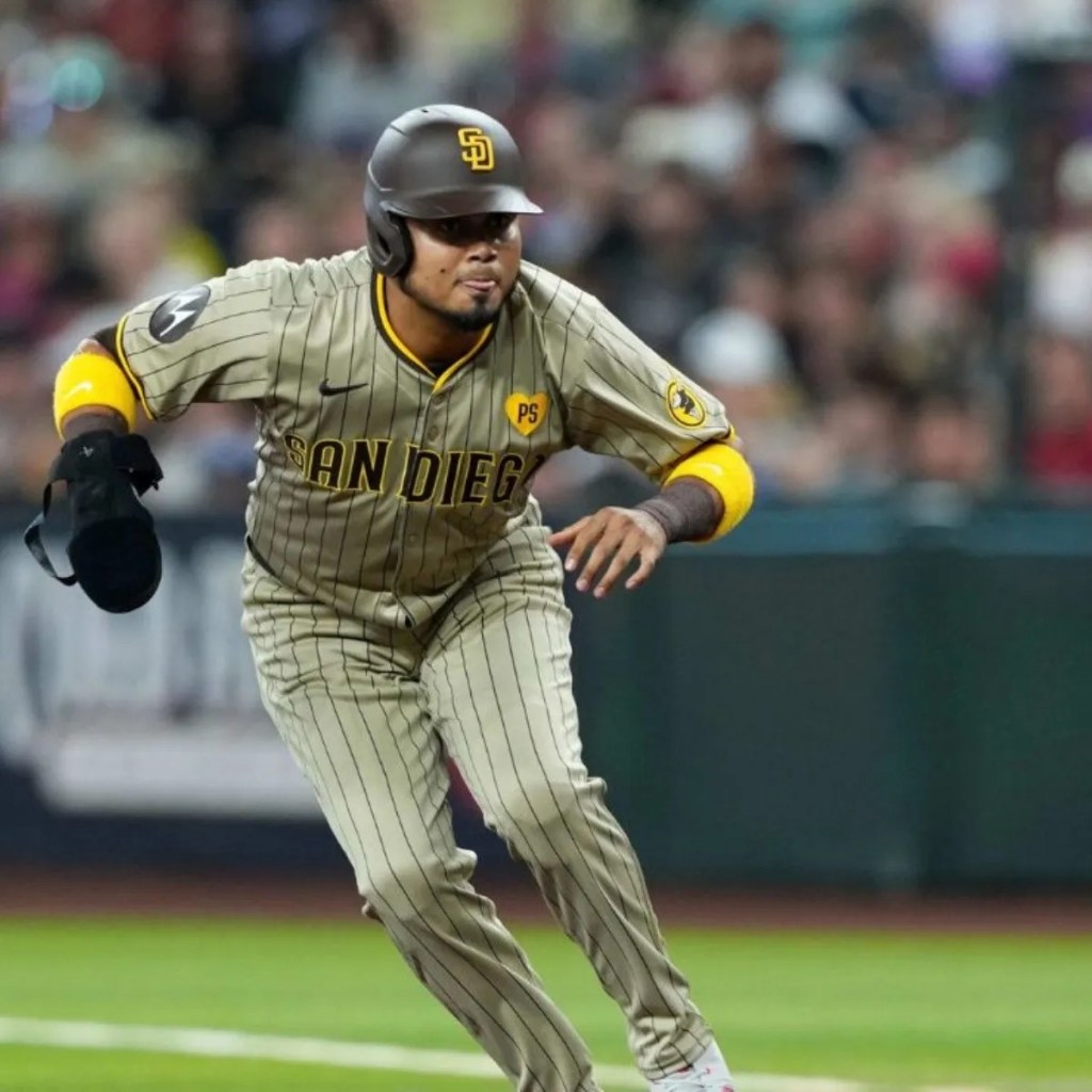 Luis Arráez está estable tras ser hospitalizado por fuerte choque en primera&nbsp;base